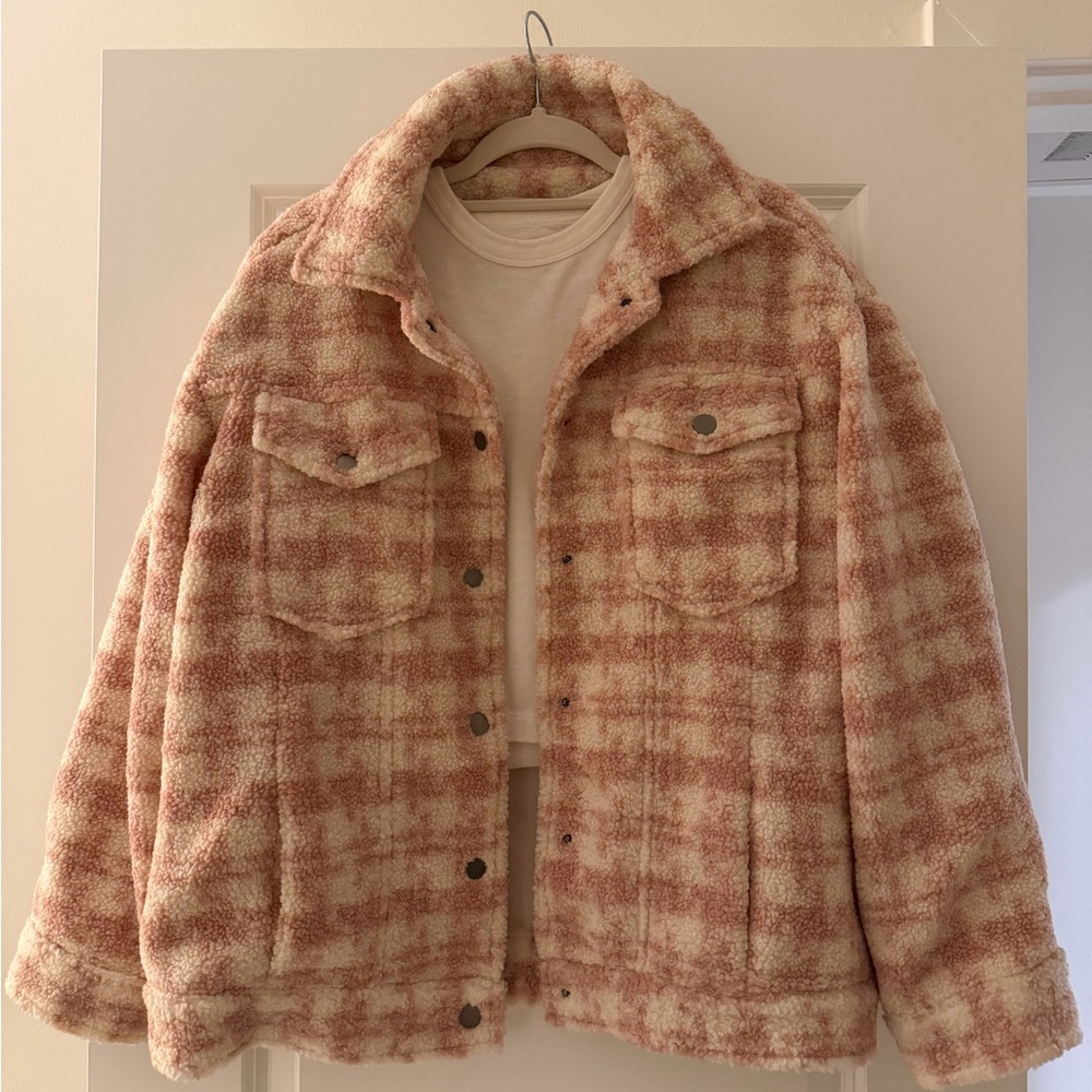 Cozy Plaid Teddy Jacket in Pink